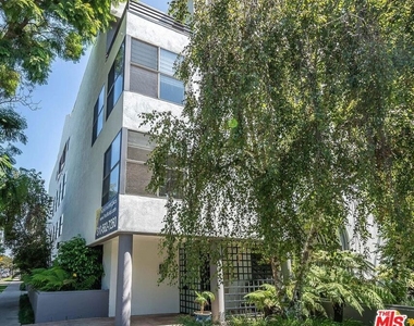 1610 Camden Avenue - Photo Thumbnail 9