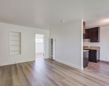 8976 Cadillac Avenue - Photo Thumbnail 3