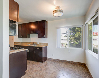 8976 Cadillac Avenue - Photo Thumbnail 7
