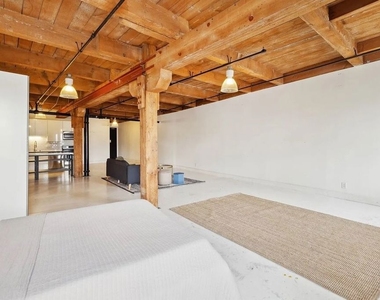 900 E 1st Street - Photo Thumbnail 5