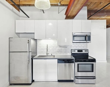 900 E 1st Street - Photo Thumbnail 6