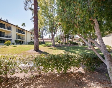 17637 Pomerado Rd - Photo Thumbnail 35