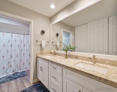 17637 Pomerado Rd - Photo Thumbnail 22