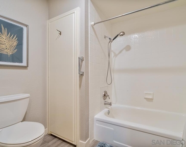 17637 Pomerado Rd - Photo Thumbnail 19