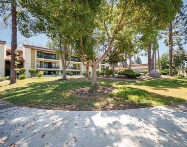 17637 Pomerado Rd - Photo Thumbnail 34