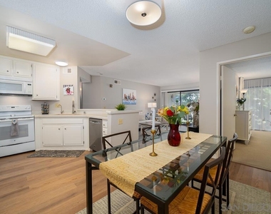 17617 Pomerado Rd - Photo Thumbnail 7