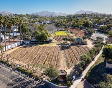 17617 Pomerado Rd - Photo Thumbnail 55