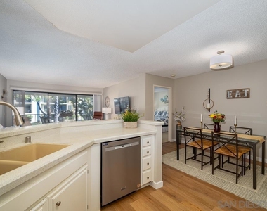 17617 Pomerado Rd - Photo Thumbnail 12