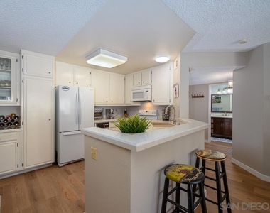 17617 Pomerado Rd - Photo Thumbnail 8