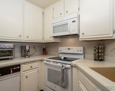 17617 Pomerado Rd - Photo Thumbnail 13