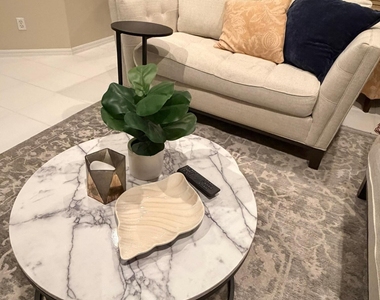 9391 Bridgeport Drive - Photo Thumbnail 4