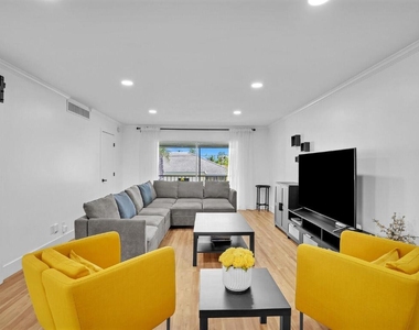 1210 Sugar Sands Drive - Photo Thumbnail 10