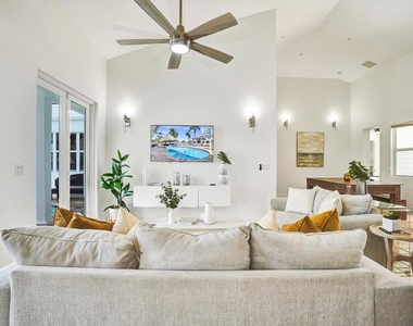785 Ne 71st Street - Photo Thumbnail 9