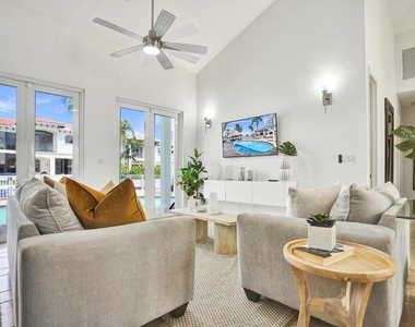785 Ne 71st Street - Photo Thumbnail 8