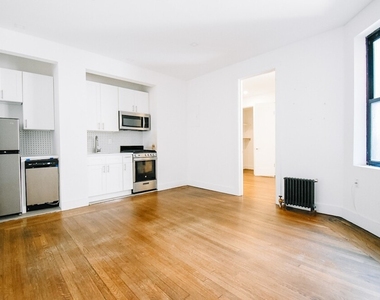 Tiemann Place - Photo Thumbnail 2