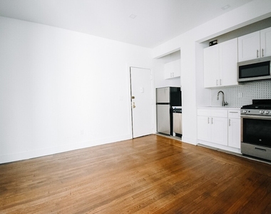 Tiemann Place - Photo Thumbnail 1