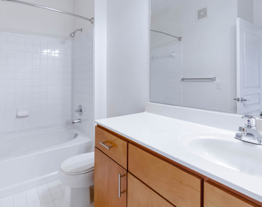 6210 Belcrest Road - Photo Thumbnail 16
