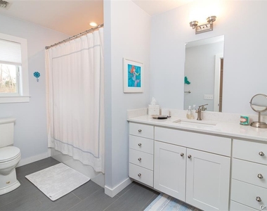 485 Hickory Avenue - Photo Thumbnail 17