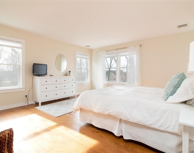 485 Hickory Avenue - Photo Thumbnail 18