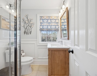 47 Bathing Beach Road - Photo Thumbnail 10