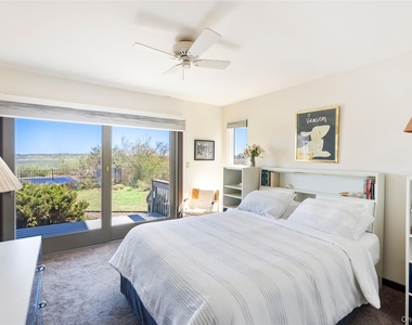 154 W Lake Drive - Photo Thumbnail 8