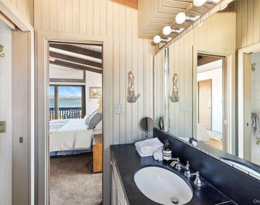 154 W Lake Drive - Photo Thumbnail 7
