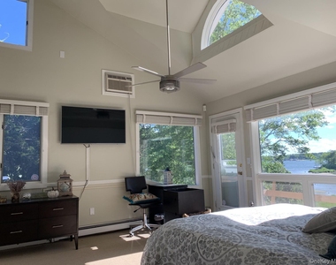 42 Towd Point Road - Photo Thumbnail 7