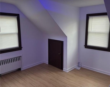 18 Fountain Street - Photo Thumbnail 7