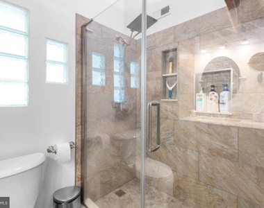 809 Caroline Street - Photo Thumbnail 22