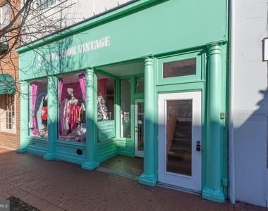 809 Caroline Street - Photo Thumbnail 1