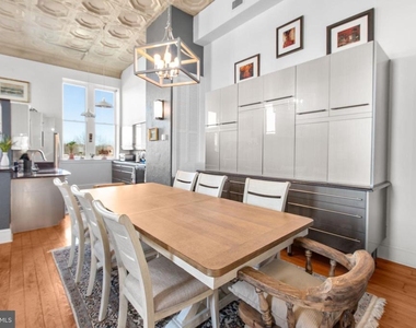 809 Caroline Street - Photo Thumbnail 12