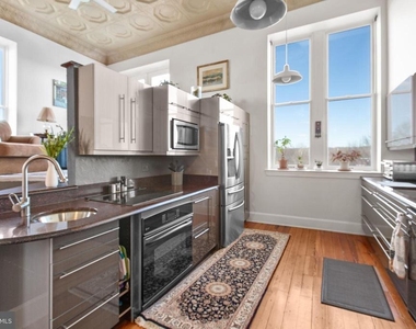 809 Caroline Street - Photo Thumbnail 14