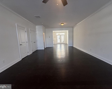 602 D Street - Photo Thumbnail 2