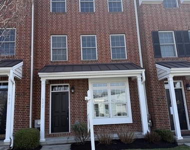 602 D Street - Photo Thumbnail 24