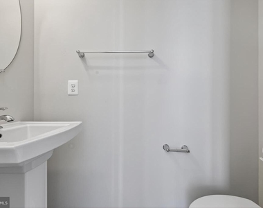 1023 Flester Lane - Photo Thumbnail 15
