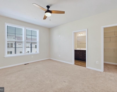 1023 Flester Lane - Photo Thumbnail 19
