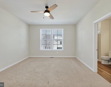 1023 Flester Lane - Photo Thumbnail 17