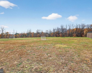 1023 Flester Lane - Photo Thumbnail 38