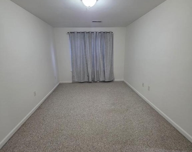 2809 Waters Edge Drive - Photo Thumbnail 35