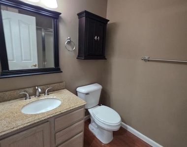 2809 Waters Edge Drive - Photo Thumbnail 39