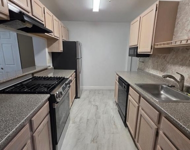 2809 Waters Edge Drive - Photo Thumbnail 20