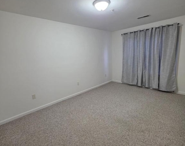 2809 Waters Edge Drive - Photo Thumbnail 34