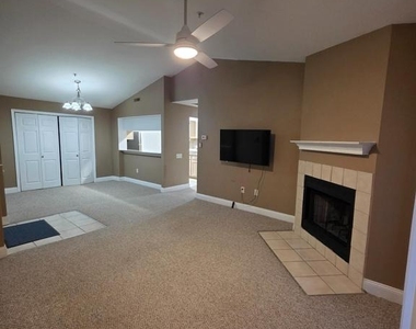 2809 Waters Edge Drive - Photo Thumbnail 3