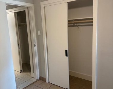 4253 Brooks Street Ne - Photo Thumbnail 14