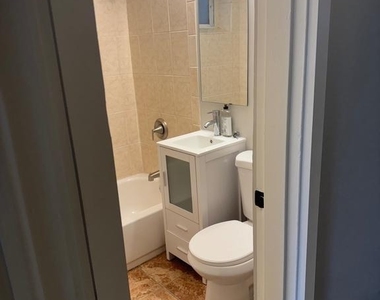 4253 Brooks Street Ne - Photo Thumbnail 17
