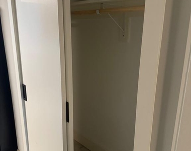 4253 Brooks Street Ne - Photo Thumbnail 15