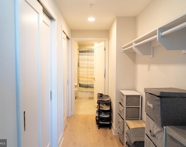 1211 Van Street Se - Photo Thumbnail 5
