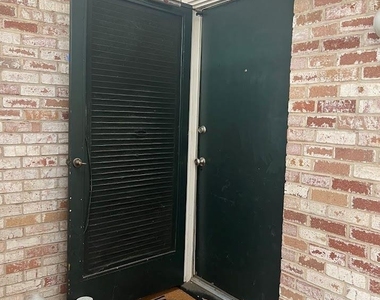 2704 San Pedro St - Photo Thumbnail 2