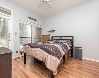 1910 Robbins Pl - Photo Thumbnail 11