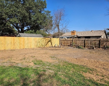 1511 W Mesa Park Dr - Photo Thumbnail 17